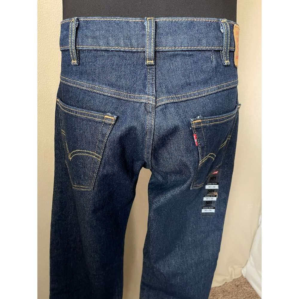 Levi’s Mens 501 Original Dark Wash Straight Fit Jeans - Picture 6 of 12